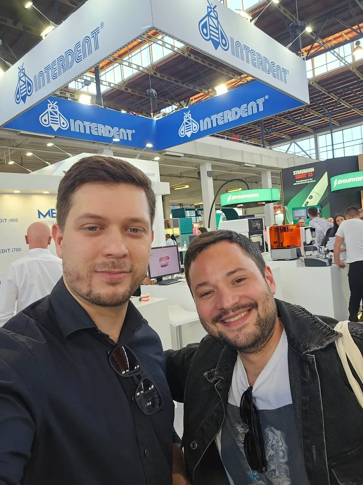 Due fondatori di Plandentic alla fiera dentale Dentex.