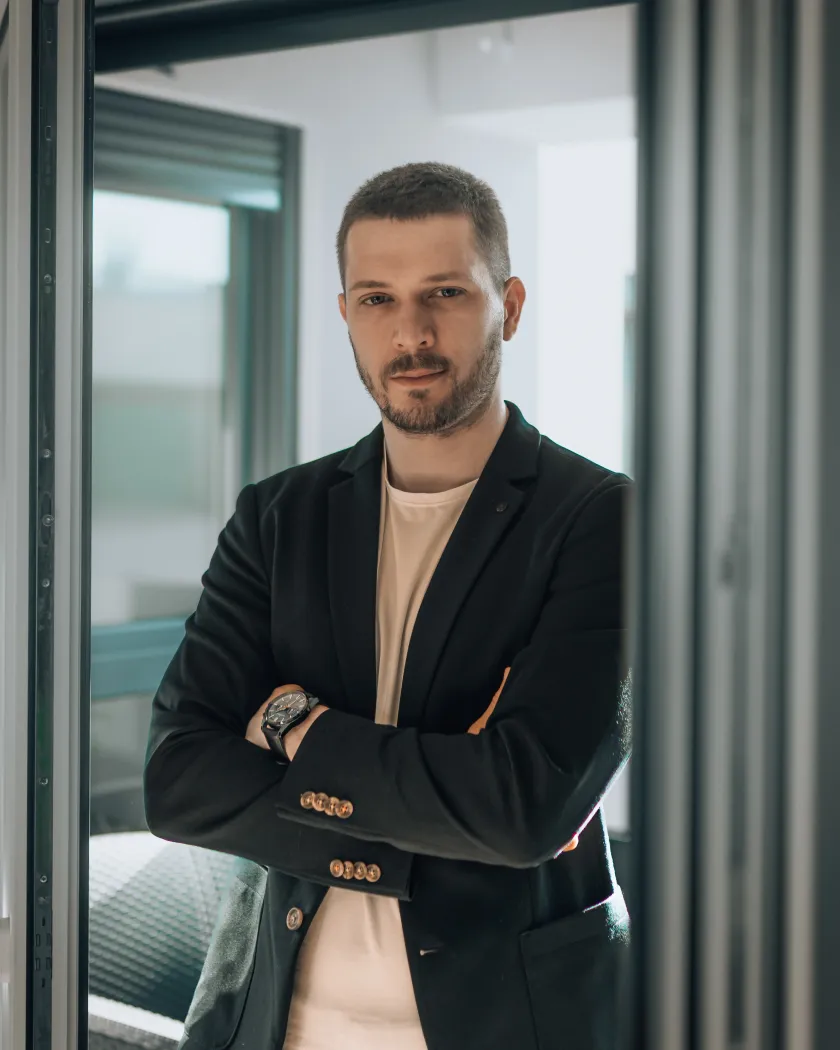 Portrait of Leon Spanic, CEO e cofondatore at Plandentic