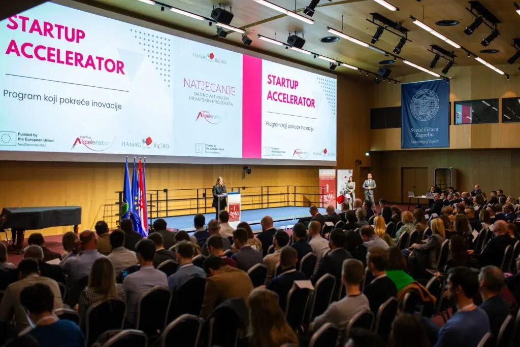 Startup Accelerator main hall and stage where Plandentic pitched to HAMAG-BICRO investors